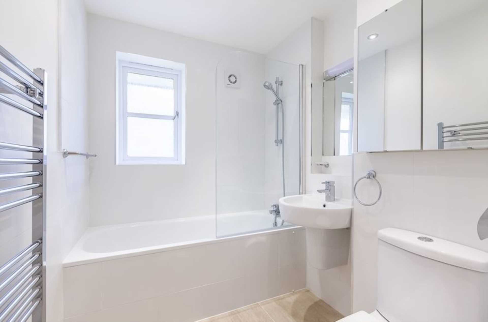 Burnham Street, Bethnal Green, E2, Image 6