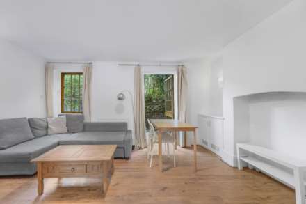 Canonbury Square, Islington, N1, Image 2