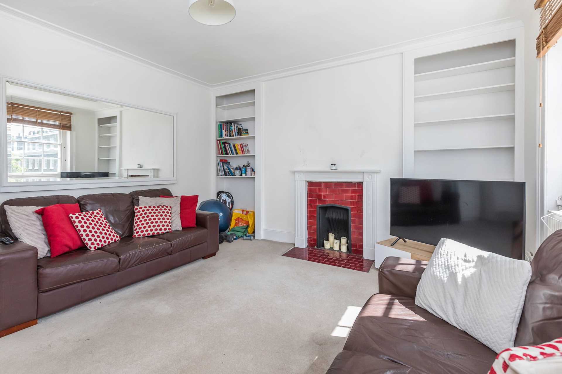Canonbury Square, N1, Image 2