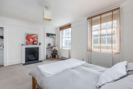 Canonbury Square, N1, Image 3