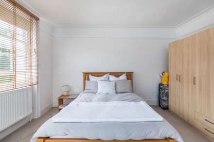 Canonbury Square, N1, Image 4