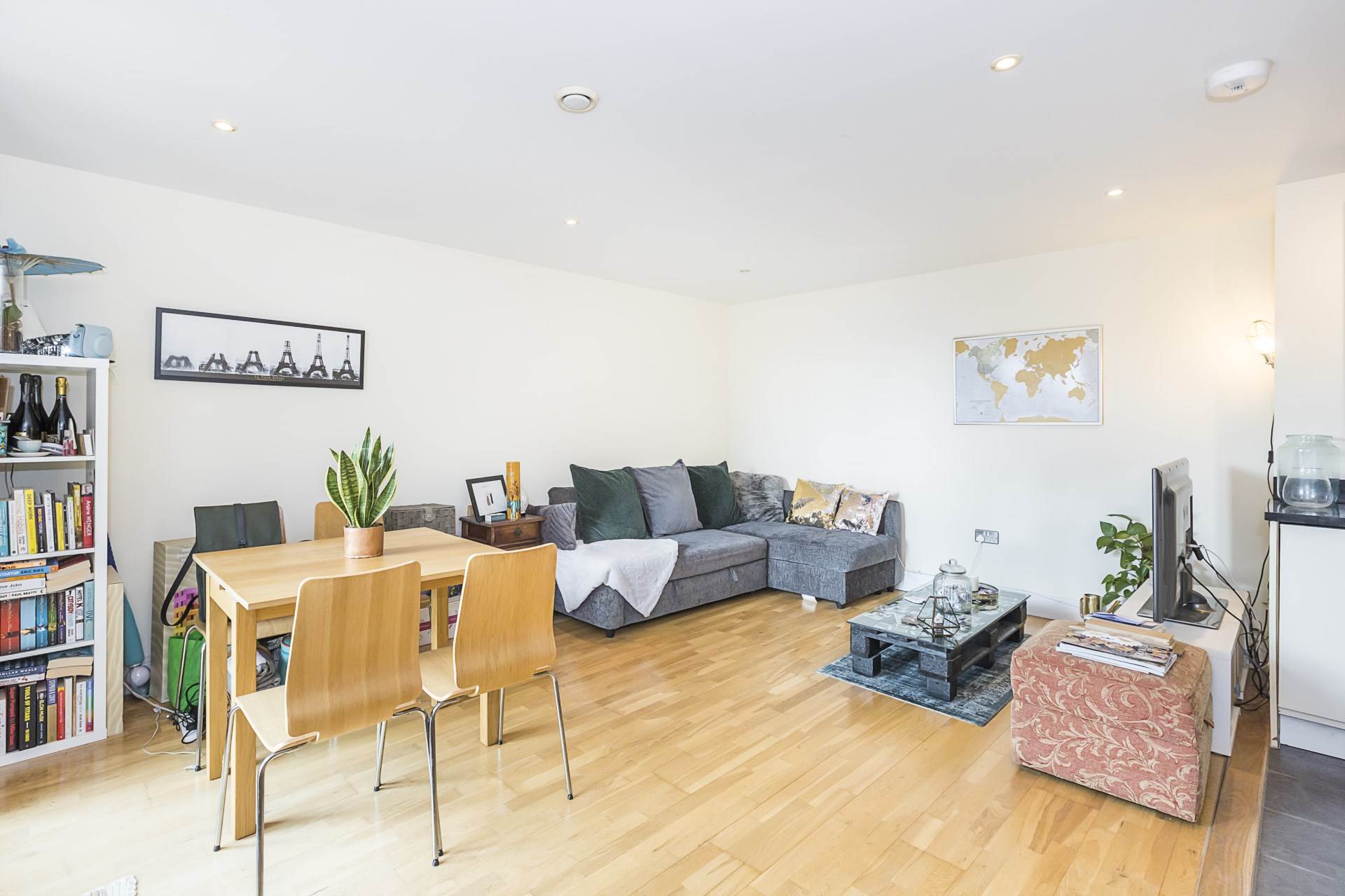 Cheshire Street, Shoreditch, E2, Image 2