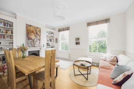 2 Bedroom Flat, Packington Street, Islington, N1
