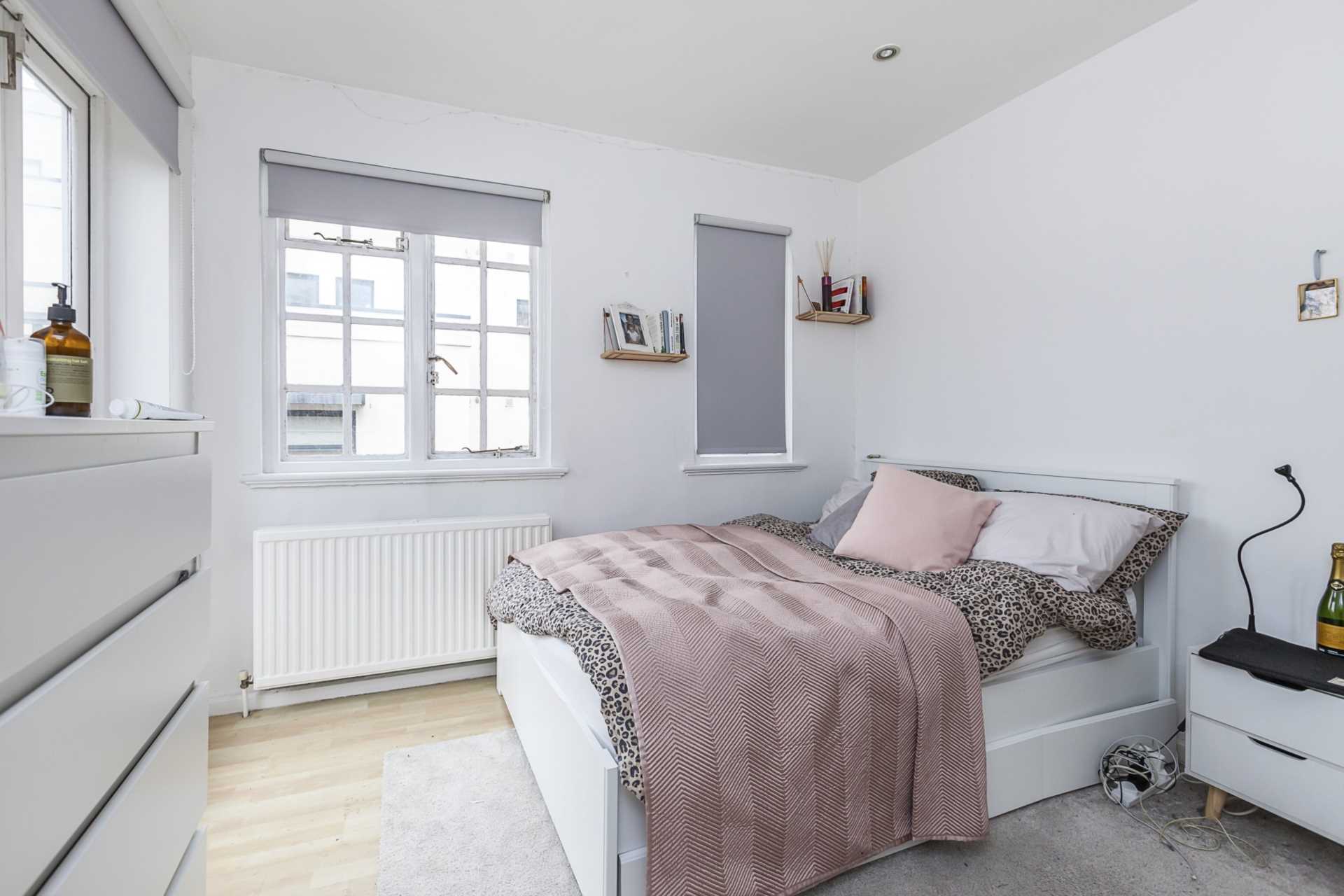 Liverpool Road, Islington, N1, Image 8