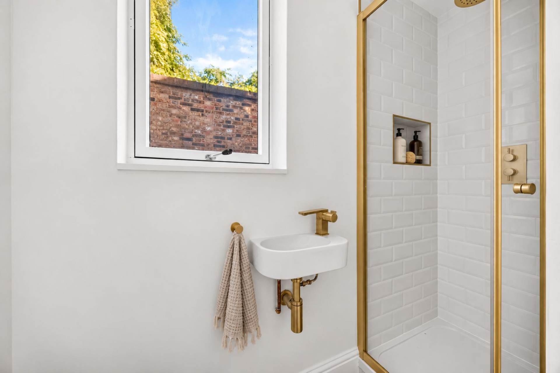 Theberton Street, Barnsbury, N1, Image 22