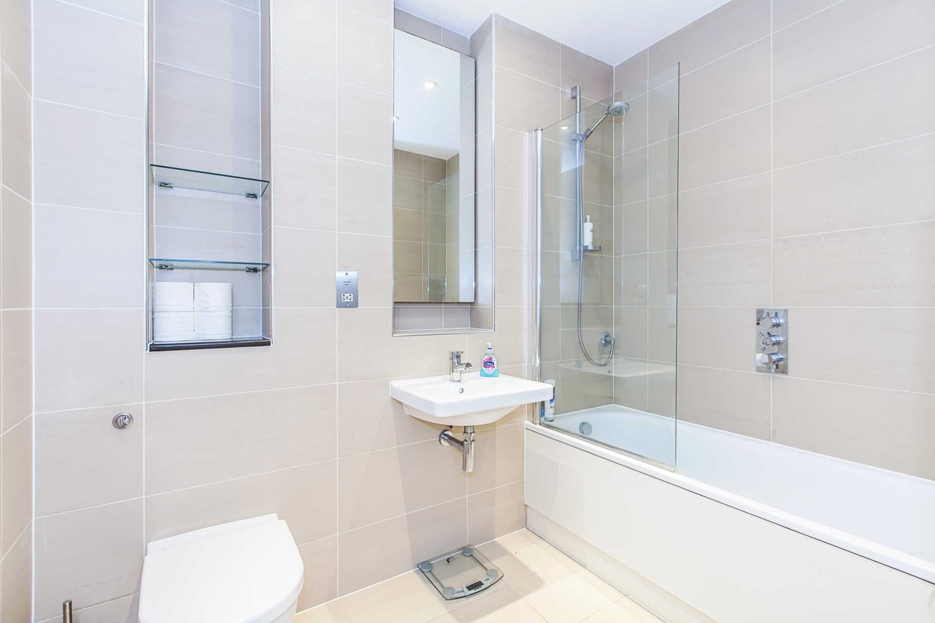 Axminster Road, Holloway, N7, Image 6