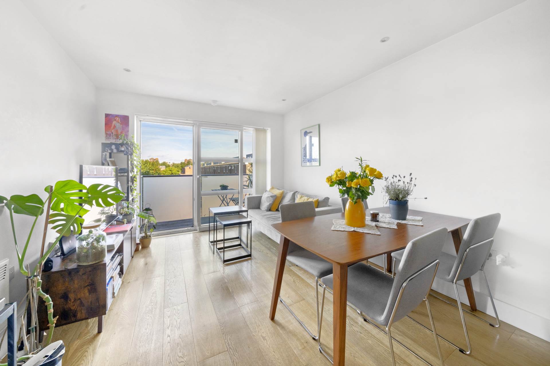 Tiltman Place, Finsbury Park, N7, Image 1
