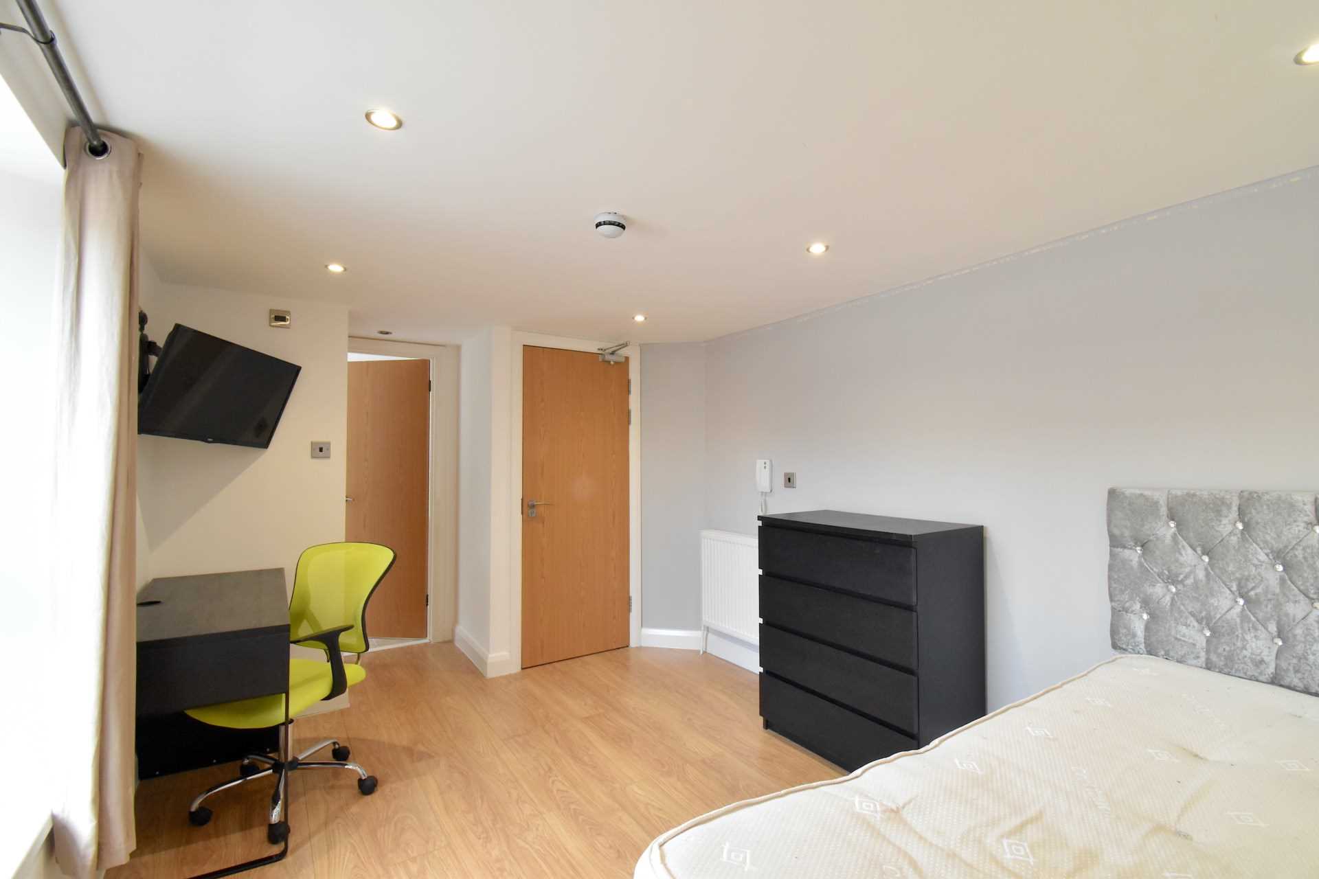 Windsor Road, Treforest, Image 13