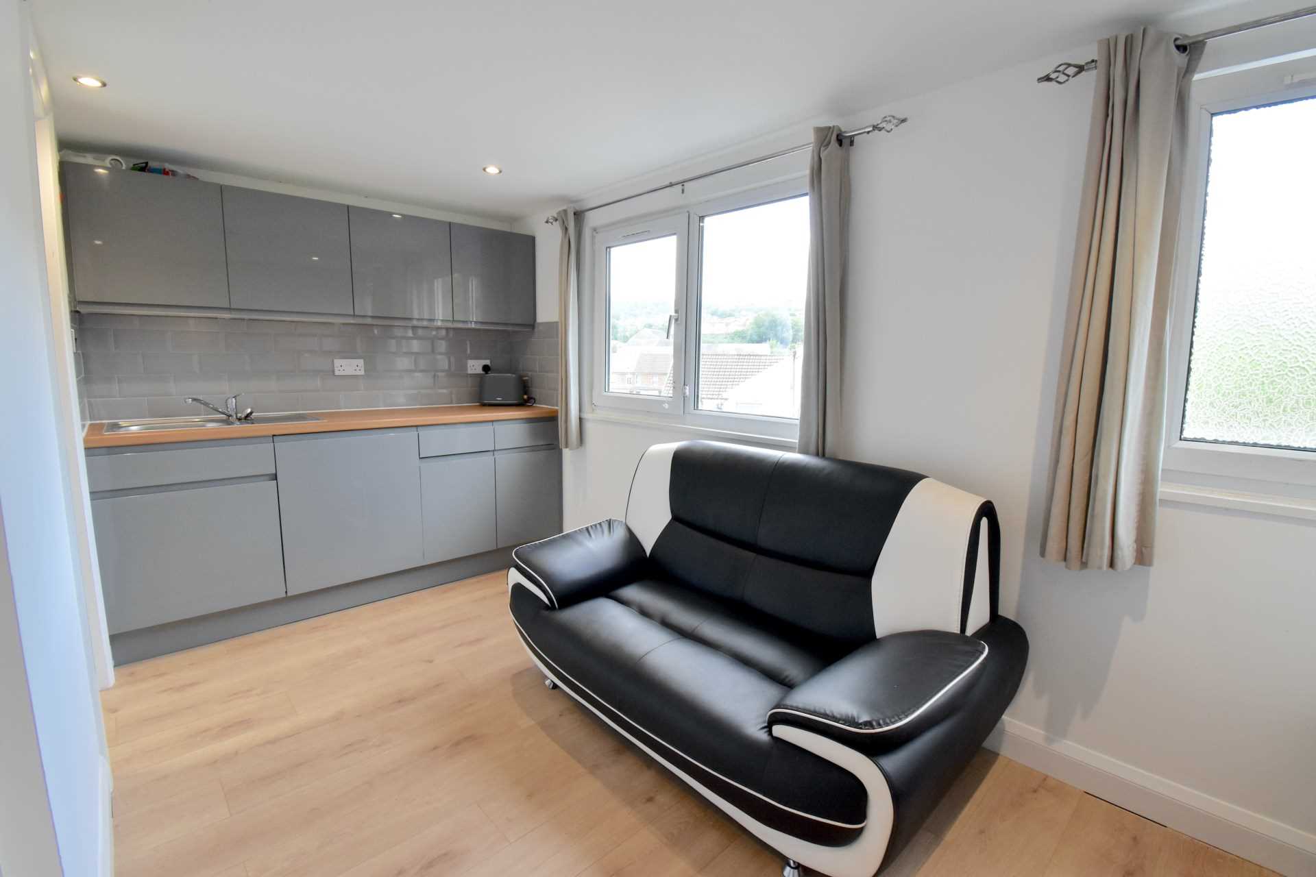 Windsor Road, Treforest, Image 22