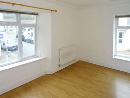 East Street, Trallwn, Image 7