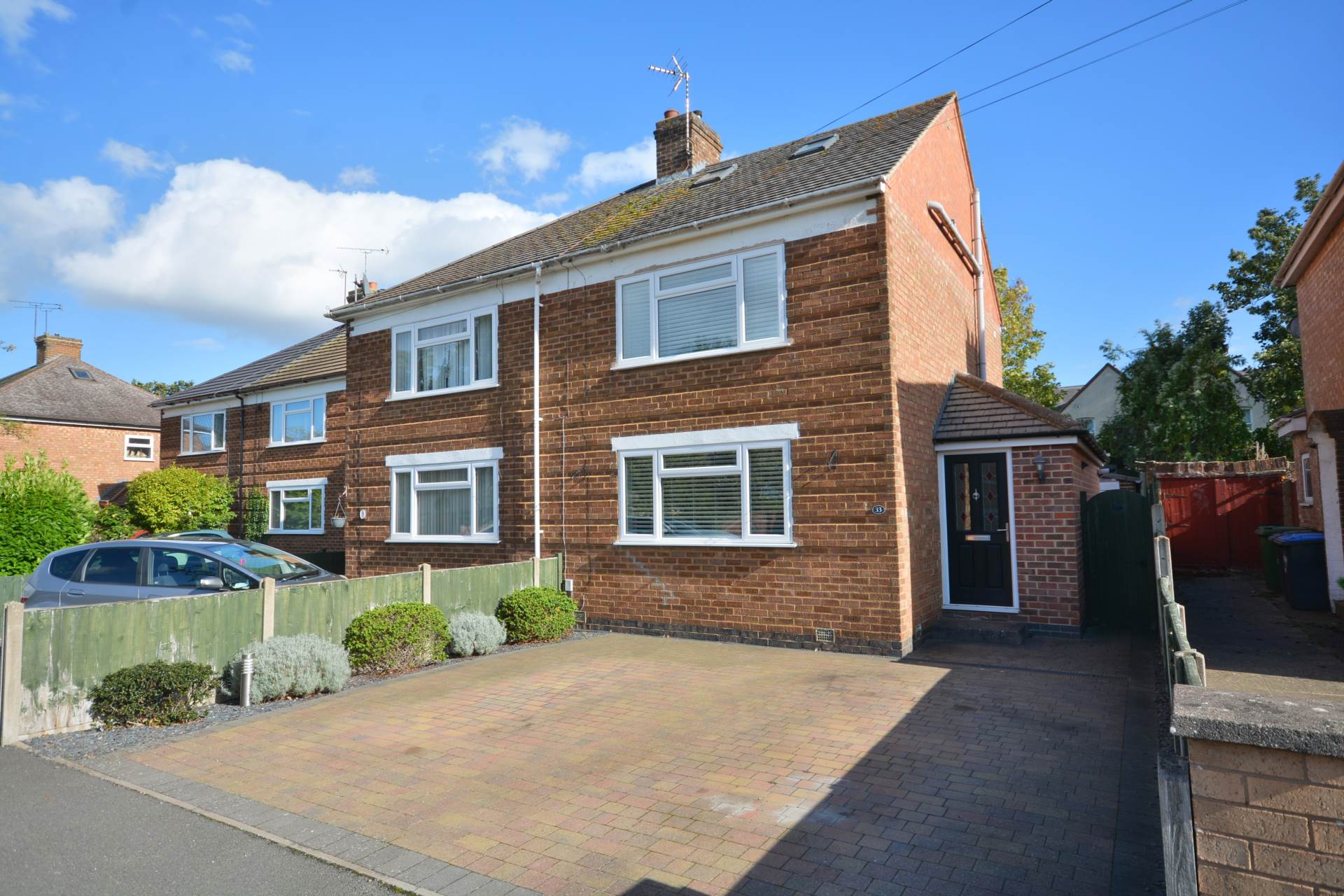 Seabroke Avenue, Rugby, Image 1