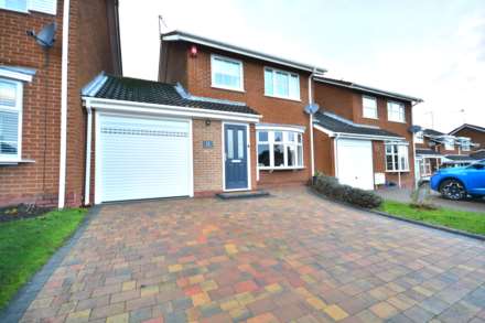 3 Bedroom Link-Detached, Edyvean Close, Bilton