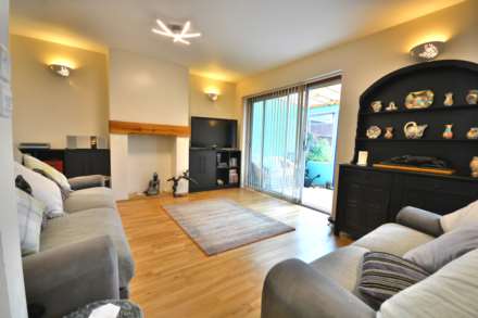 Dickens Road, Hillside, Image 2