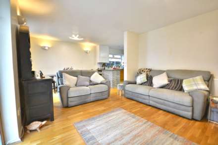 Dickens Road, Hillside, Image 5