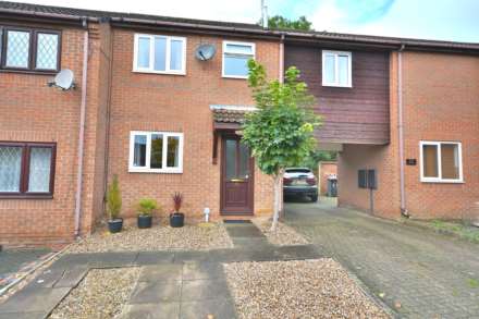 3 Bedroom Link Terrace, Wavere Court, Brownsover