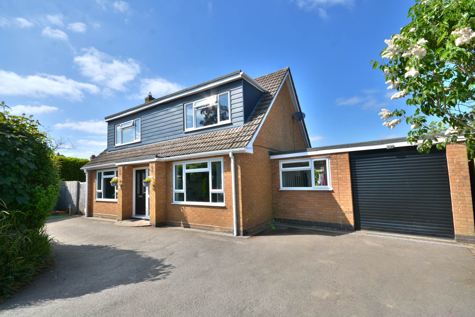 Almond Close, Barby, Image 1