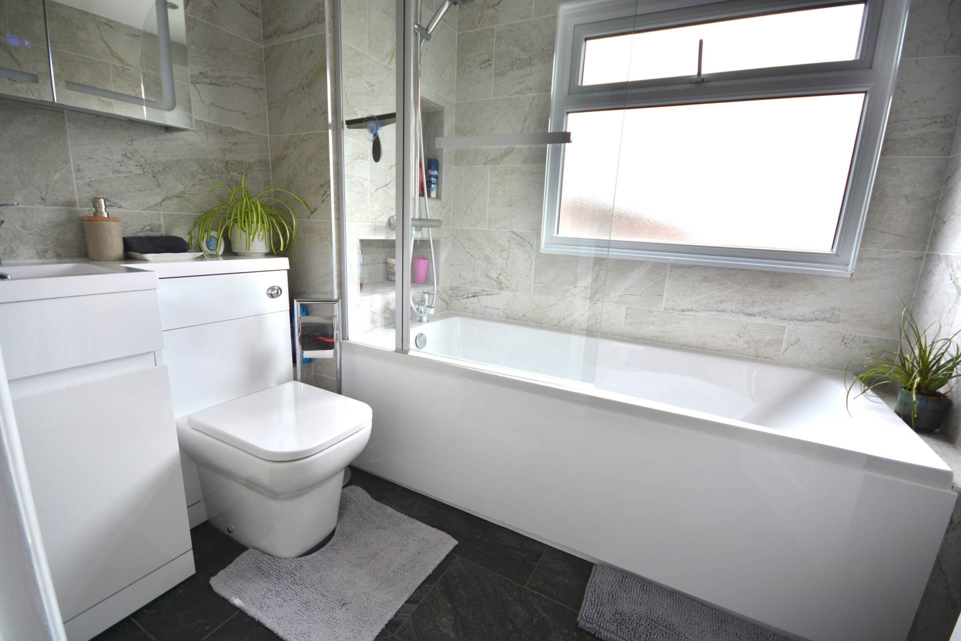 Almond Close, Barby, Image 17