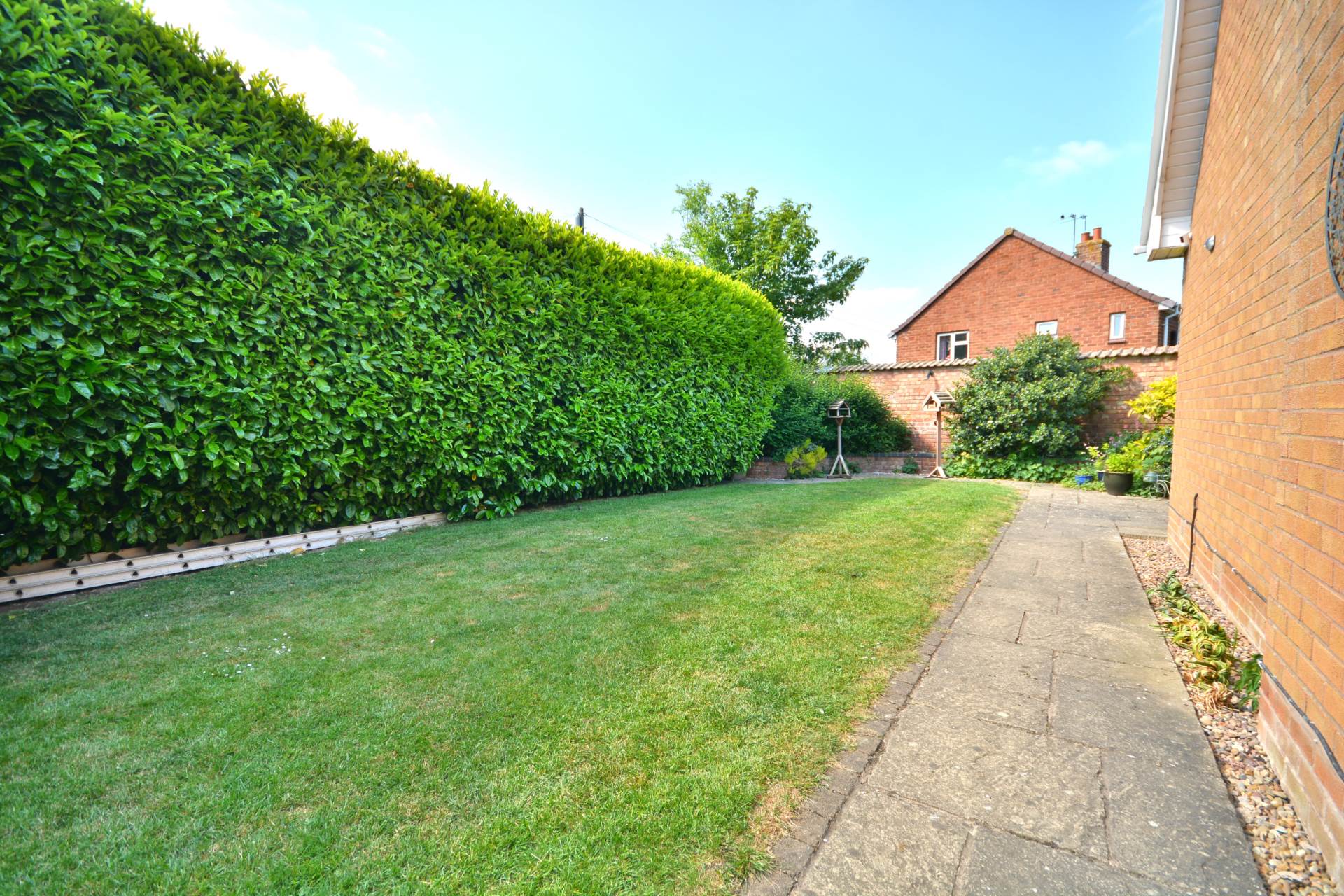 Almond Close, Barby, Image 18