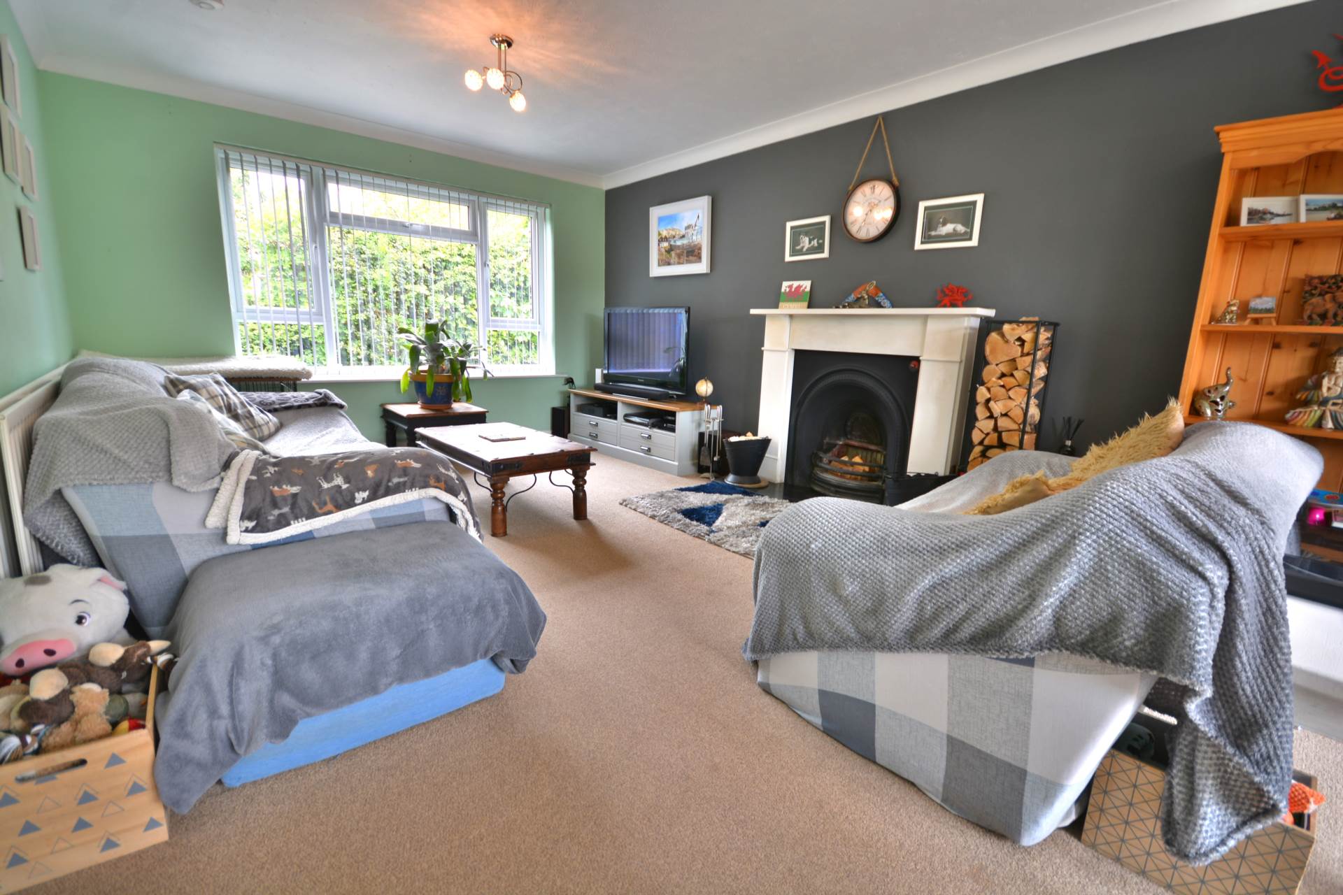Almond Close, Barby, Image 2