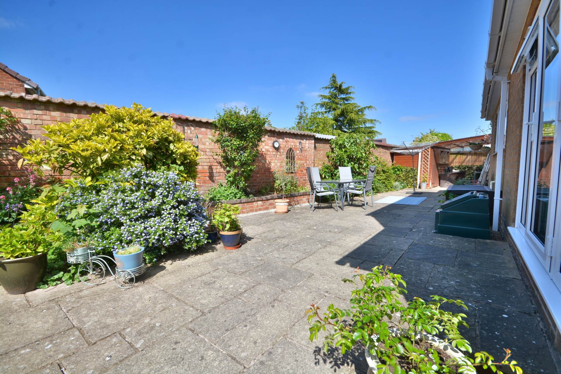 Almond Close, Barby, Image 21