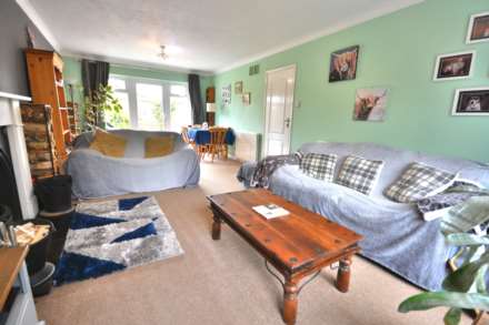 Almond Close, Barby, Image 6
