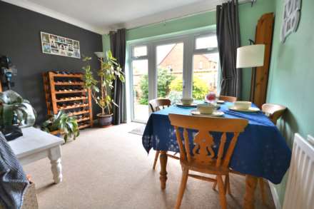 Almond Close, Barby, Image 7
