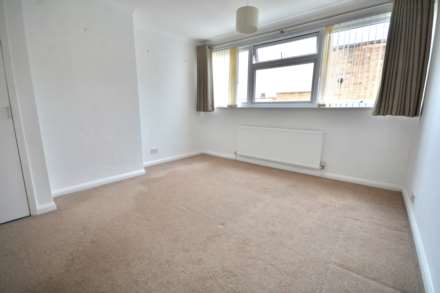 Ash Court, Bilton, Image 7