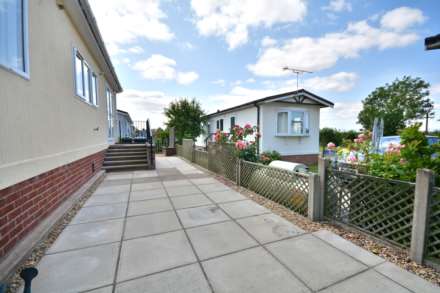Hilltop Park, Princethorpe, Image 9