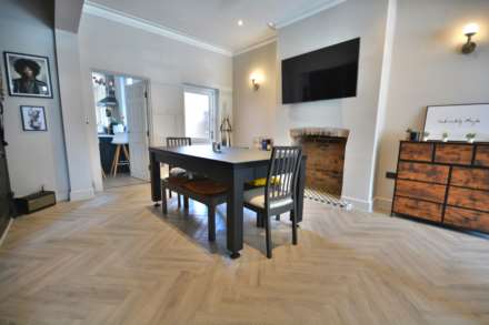 Regents Place, Rugby, Image 8