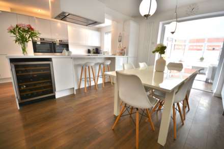 Permian Close, Waterside, Image 2