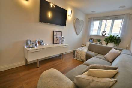 Permian Close, Waterside, Image 6