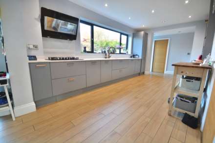 Crick Road, Hillmorton, Image 14