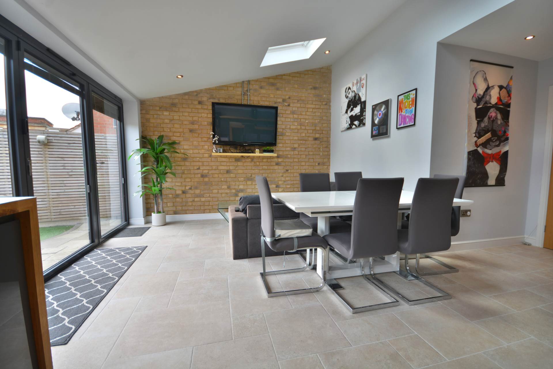 Dunsmore Avenue, Hillmorton, Image 7