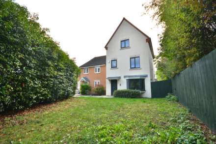 Crackthorne Drive, Coton Meadows, Image 4
