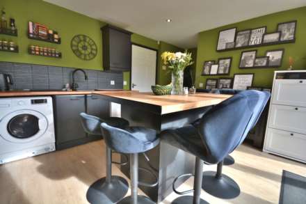 Crackthorne Drive, Coton Meadows, Image 7