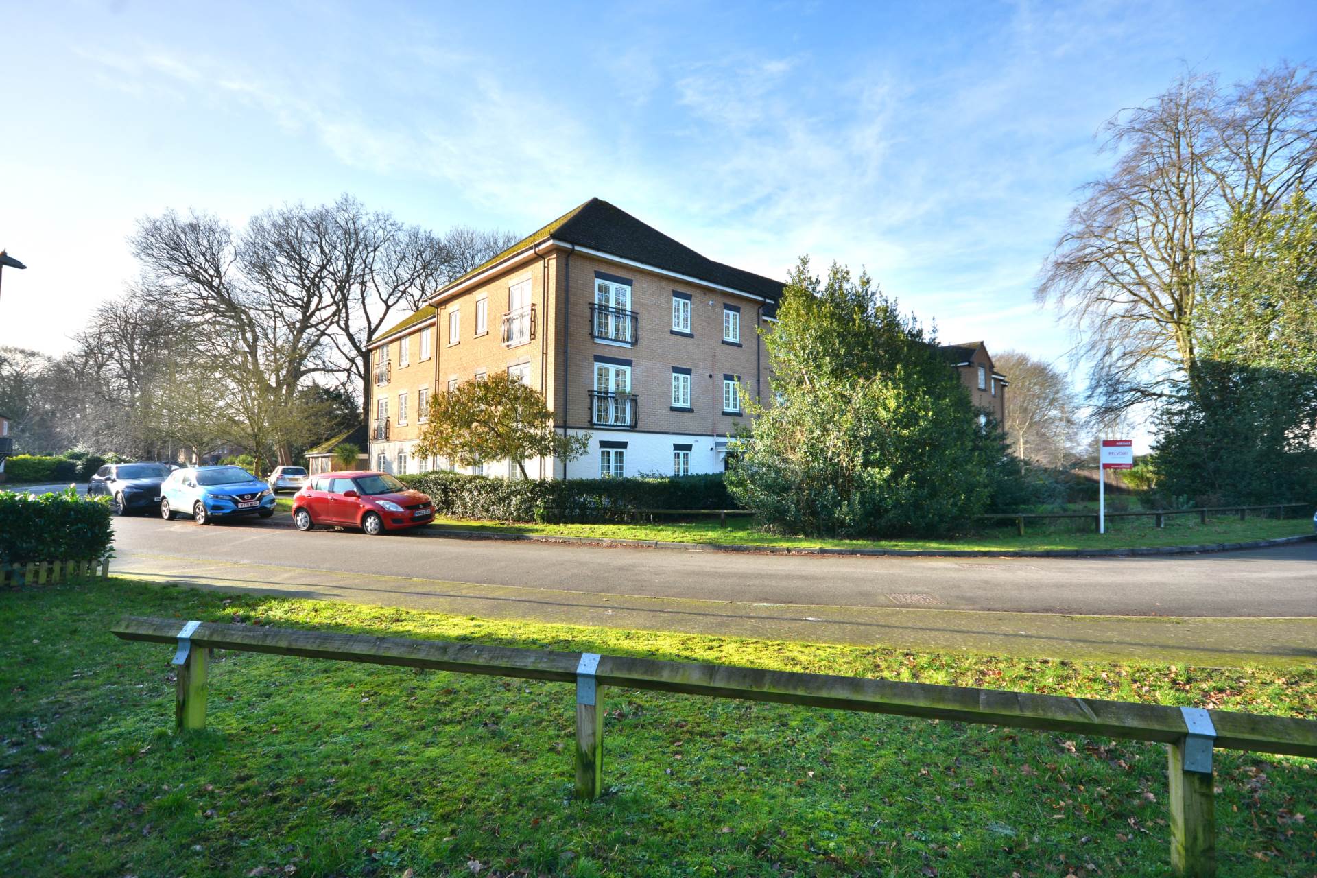 TOP FLOOR APARTMENT, Buchanan Road, Bilton, Image 13