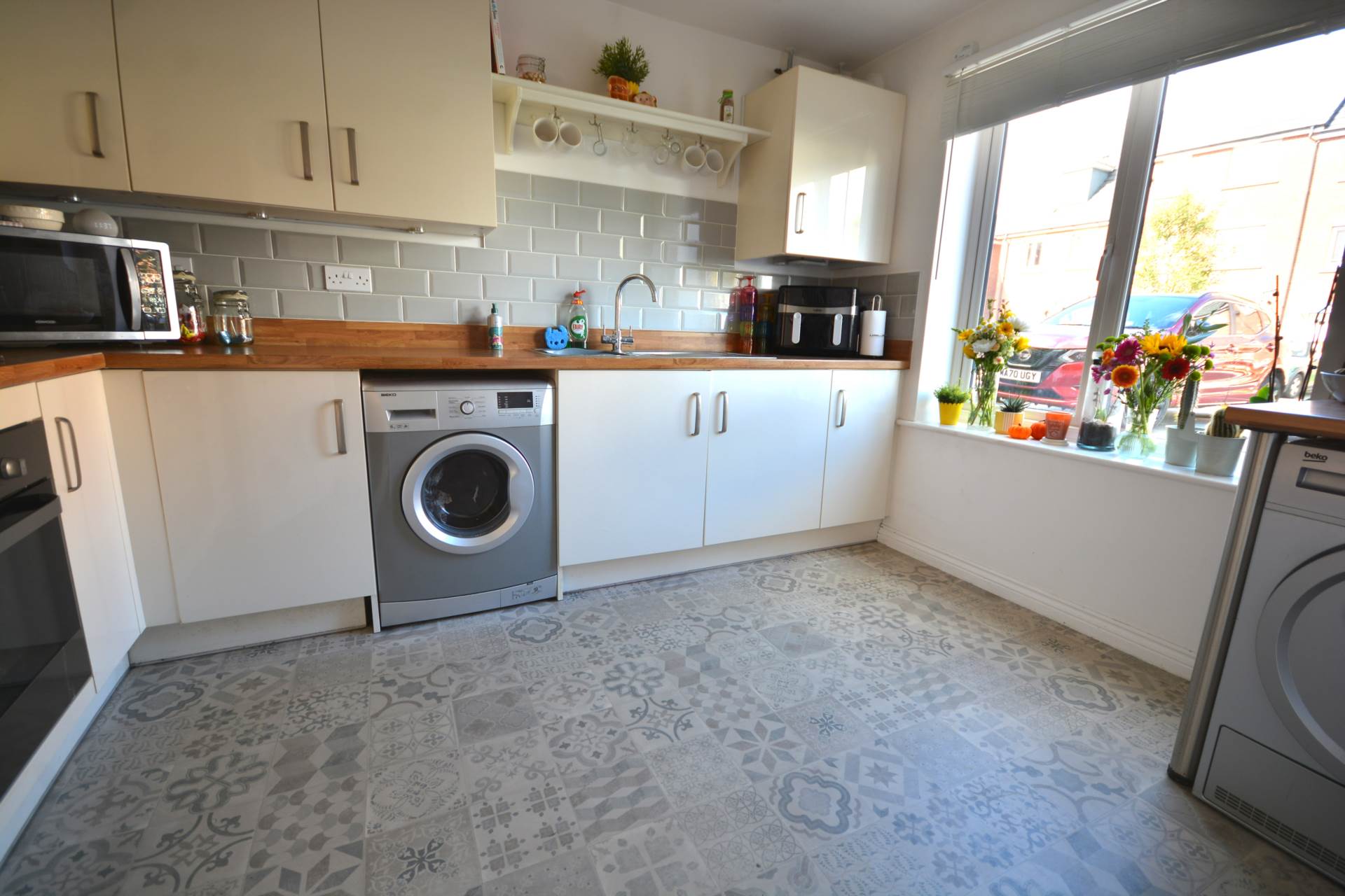 Nickleby Close, Butterfield Gardens, Image 3