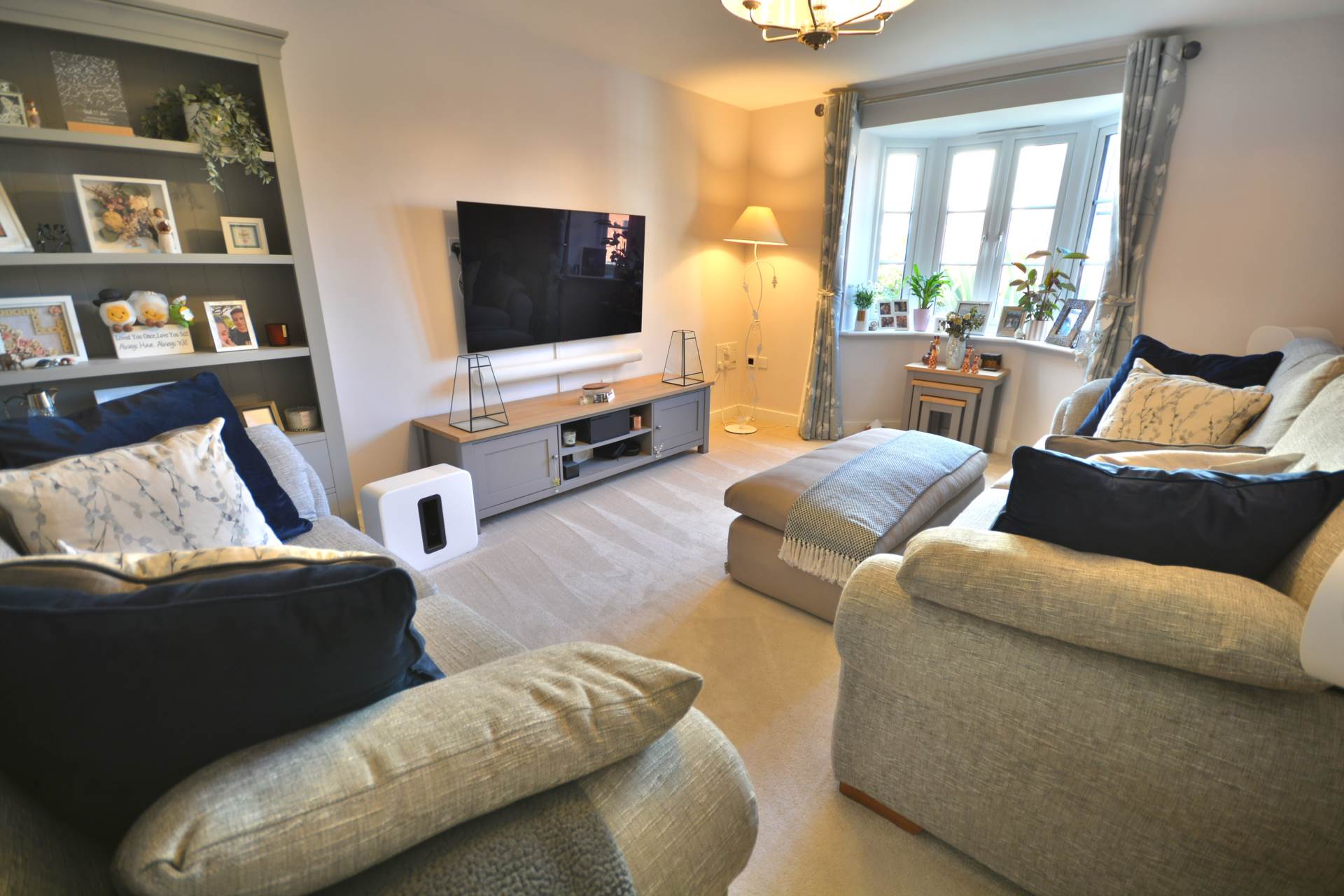 Milnerton Close, Houlton, Image 3
