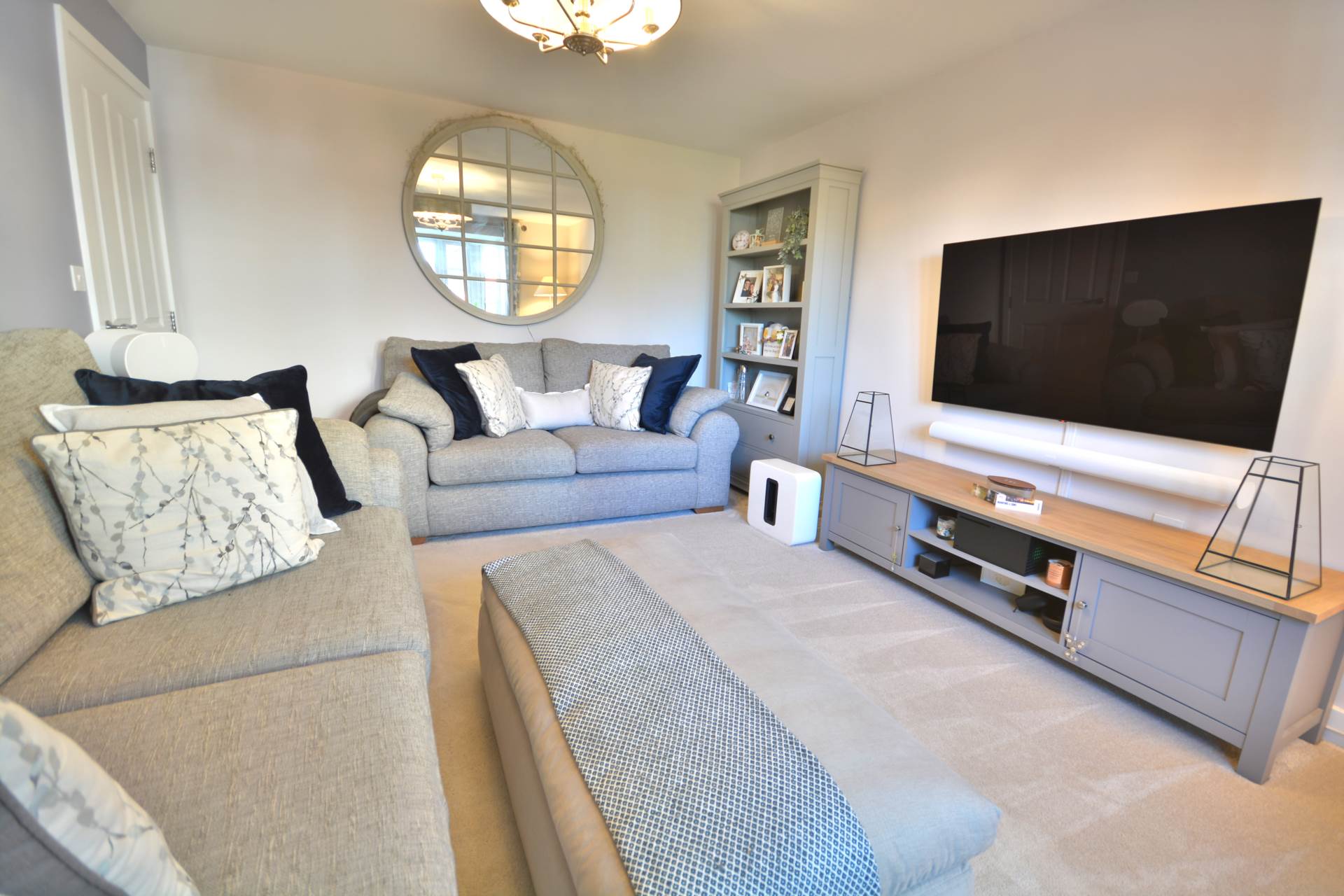 Milnerton Close, Houlton, Image 5
