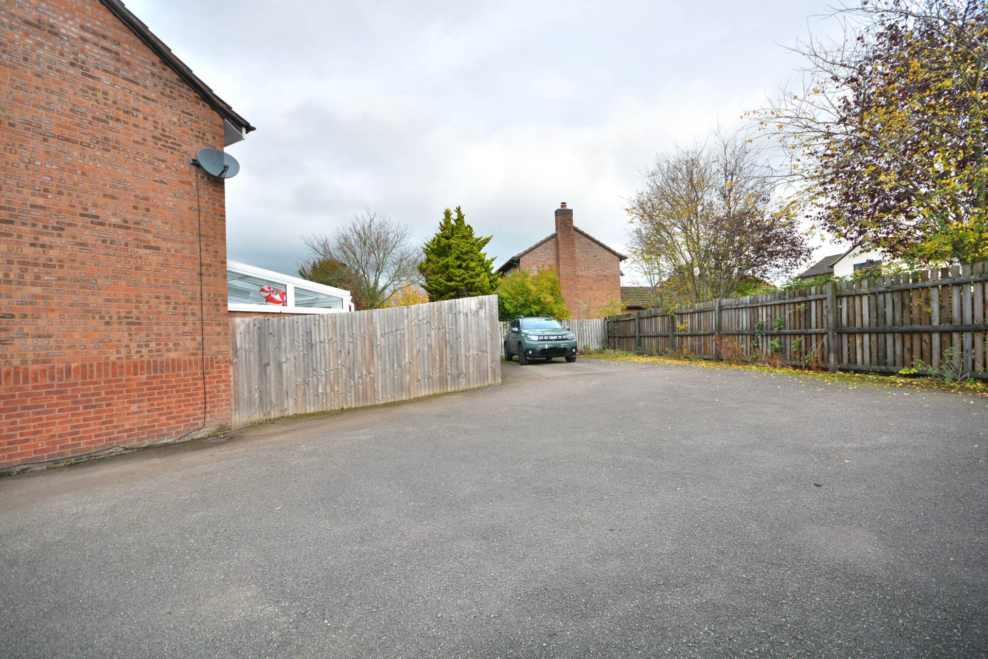 Lauderdale Close, Rugby, Image 14