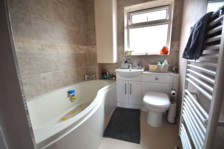 Lauderdale Close, Rugby, Image 10