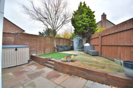 Lauderdale Close, Rugby, Image 12