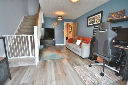 Lauderdale Close, Rugby, Image 5