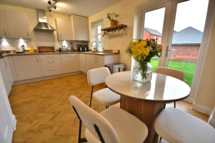 Station Avenue, Houlton, Image 3