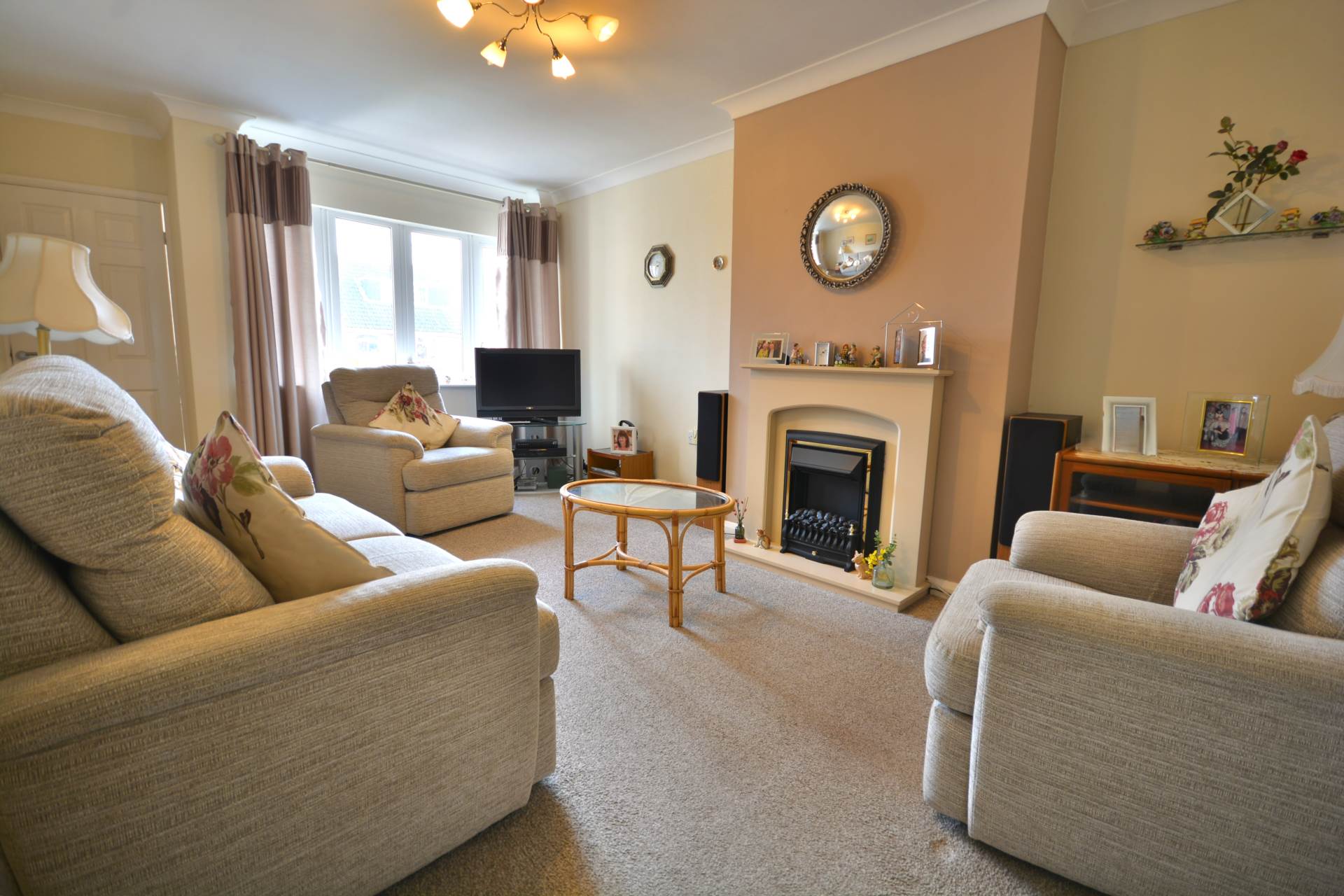 Falstaff Drive, Woodlands, Image 3