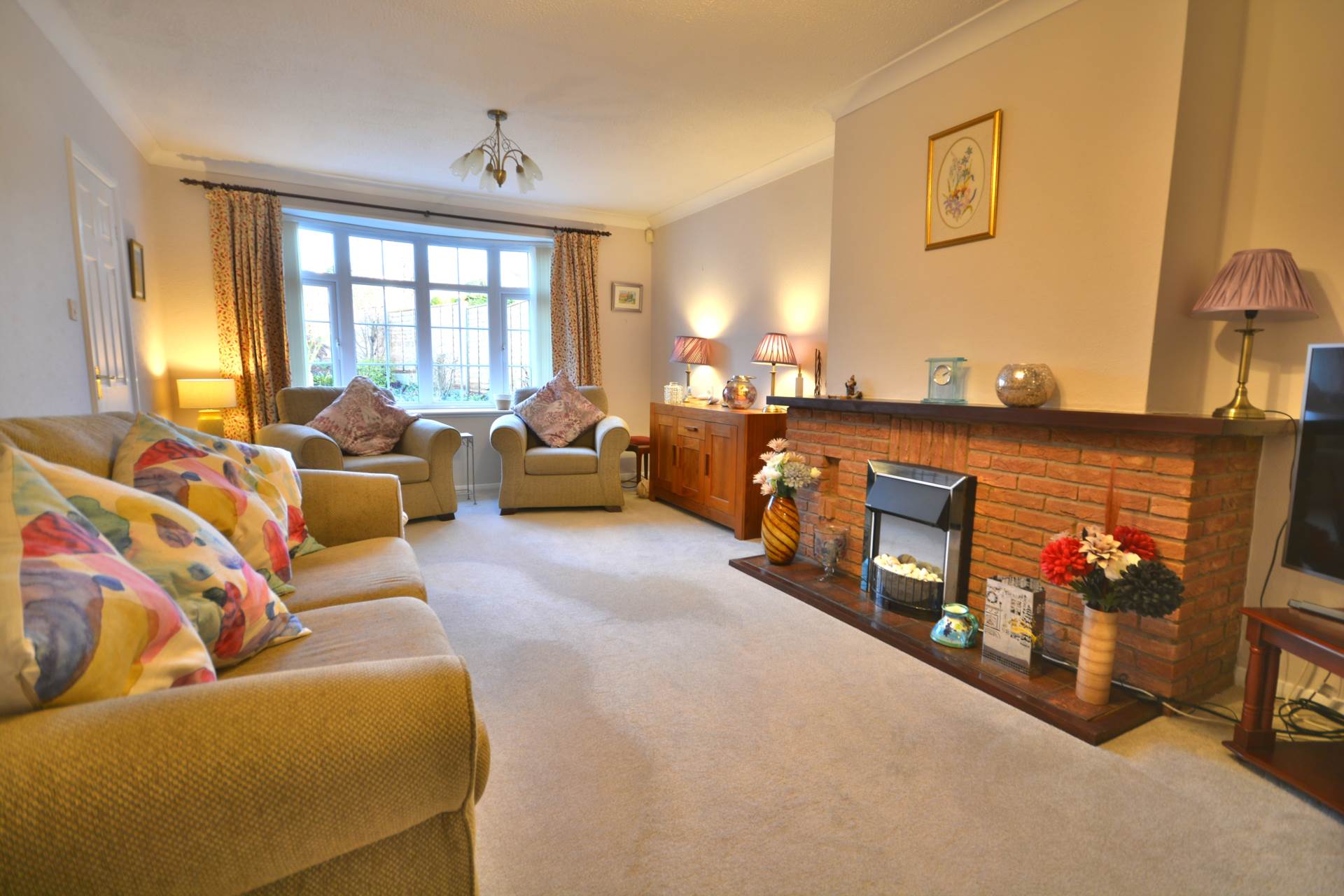 Watford Road, Crick, Image 2