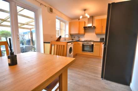 Viaduct Close, Clifton Links, Image 3