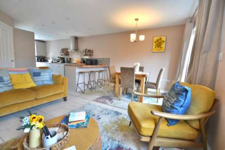 Aspen Road, Eden Park, Image 2