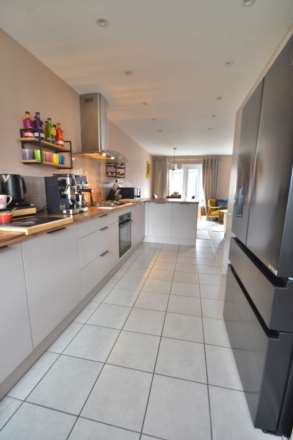 Aspen Road, Eden Park, Image 7