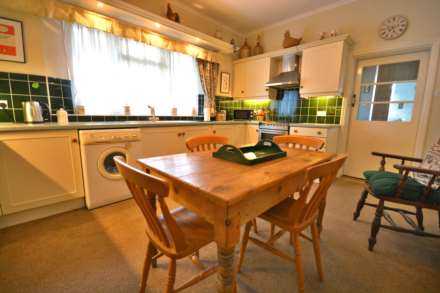 Dunsmore Avenue, Hillmorton, Image 10